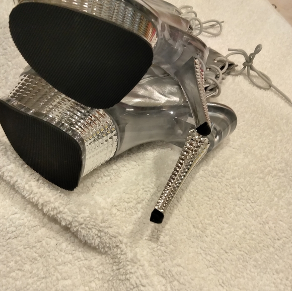 Pleaser boots. Size 9. NWOT. Pole & Stripper - Picture 4 of 4